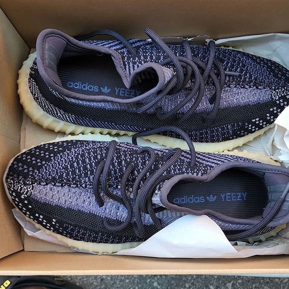 Yeezy boost 350 - Picture 3 of 5